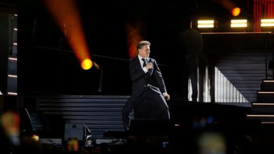 Luis Miguel cumple con fanáticos de RD