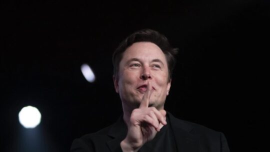 Elon Musk revela su predicción para 2024