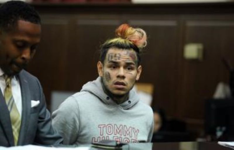 Tekashi es arrestado por supuesta violencia de género
