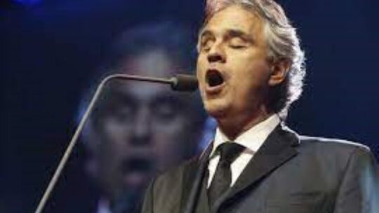 Concierto íntimo con Andrea Bocelli en el Estadio Olímpico