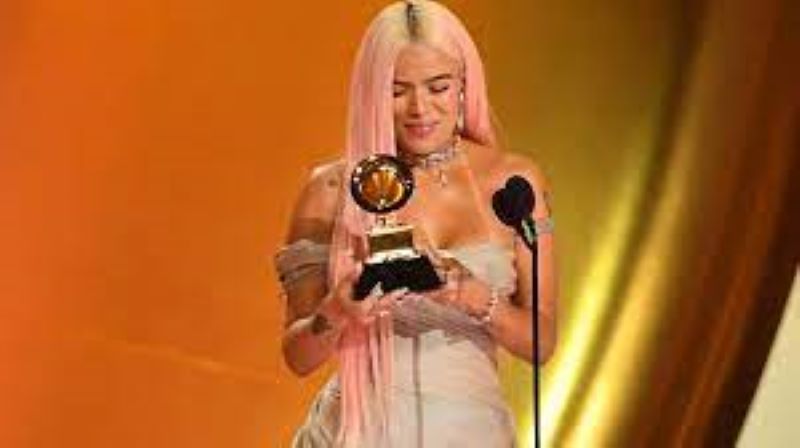 Karol G: Mujer del Año en los premios Women In Music Awards de los Billboard