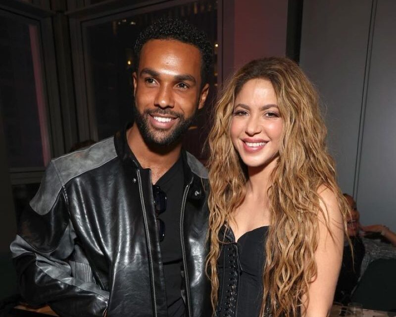 Shakira visita Carbone en Nueva York, acompañada de Lucien Laviscount; ¿se dará una segunda oportunidad en el amor?