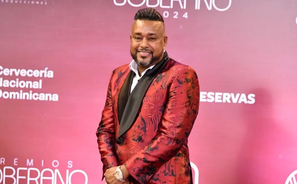 Luis Miguel del Amargue el Bachatero del Año Premios Soberano