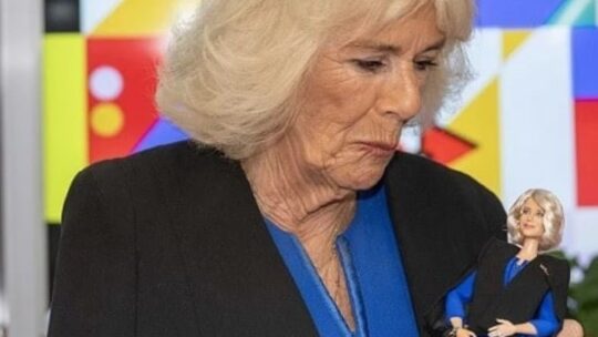 La reina Camila tiene su propia Barbie: «Me han quitado 50 años»