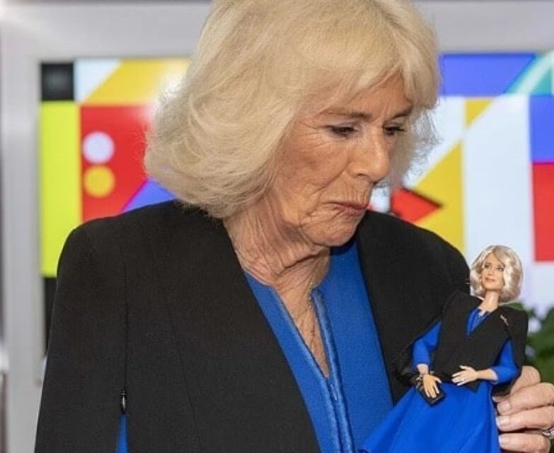 La reina Camila tiene su propia Barbie: «Me han quitado 50 años»