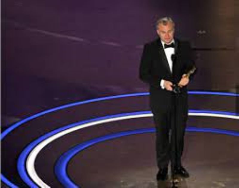 Christopher Nolan gana el Óscar a mejor director por “Oppenheimer”