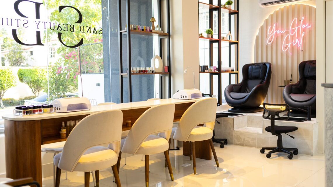 Salon de Belleza “Sand Beauty Bar” abre nuevo establecimiento en el sector Los Prados