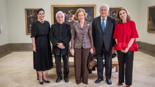 Entregan premio de Mecenazgo Latinoamericano 2024 a María Amalia León