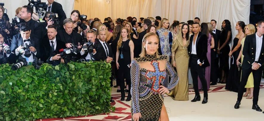 Ya casi es hora de la Met Gala. El tema gira en torno a las «Bellas durmientes»