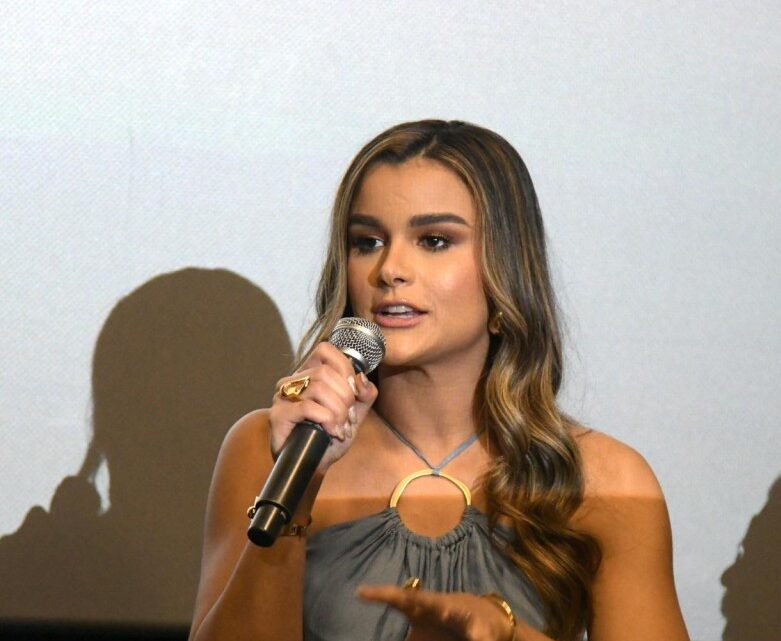 Clarissa Molina: «El amor no se busca»