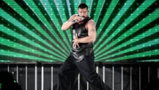 Ricky Martin da «espaldarazo» al cantante Johann Vera luego de confesión íntima