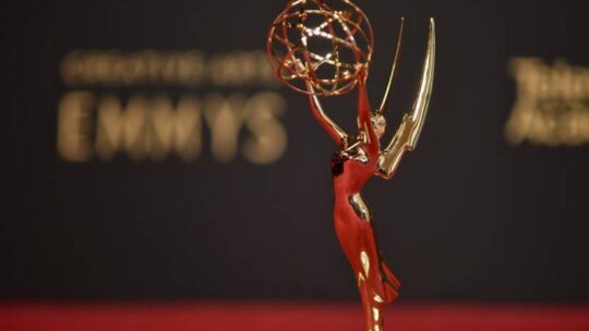 Siete momentos incómodos y épicos de los Premios Emmy en los últimos años