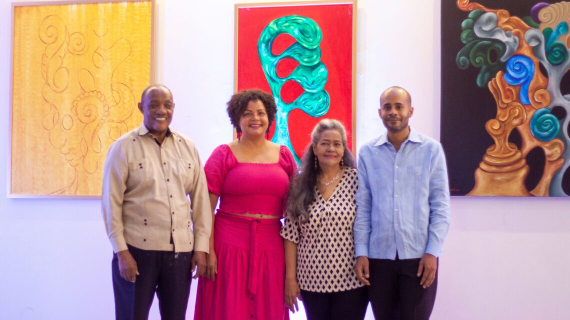 Inauguran exposición «Flagelos Luminosos», de Remy Ulloa