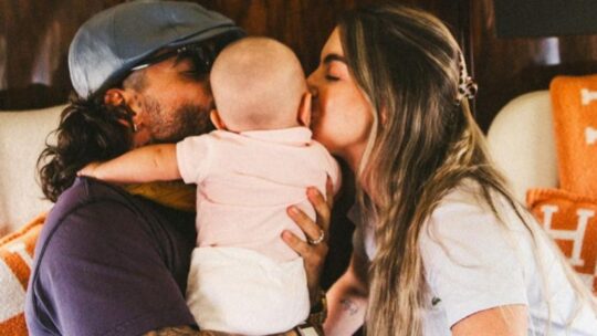 Maluma celebra los seis meses de su hija Paris con un emotivo mensaje