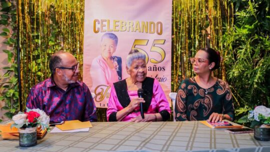 La más icónica de las cantantes cristianas evangélicas de la RD Julia Javier
