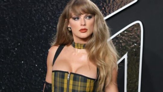 Chappell Roan y Taylor Swift se alzan con la nominación a canción del año en los Grammy