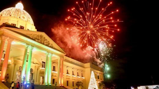 Gobierno cancela fiestas navideñas en instituciones públicas; orquestas ya estaban contratadas