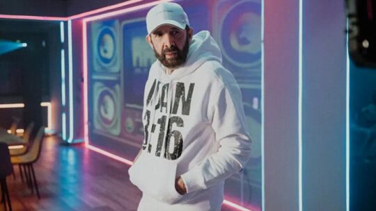 Juan Luis Guerra anticipa lanzamiento de su próximo proyecto para el 8 de noviembre