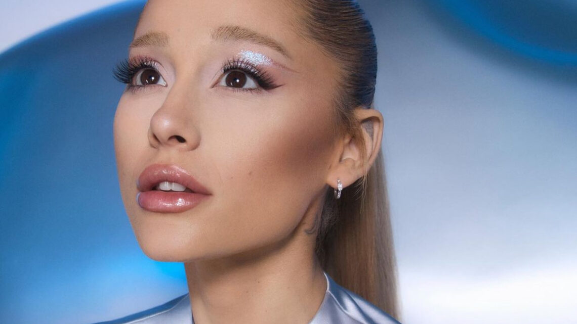 Ariana Grande entre lágrimas tras recibir reconocimiento de The Academy: «No puedo dejar de llorar»