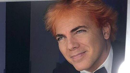 Cristian Castro envía mensaje de año nuevo