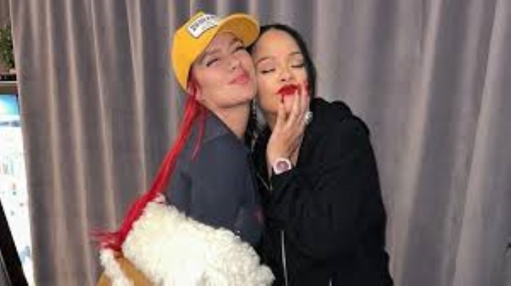 Karol G y Rihanna estarían preparando una canción juntas: estas son las pistas que se conocen