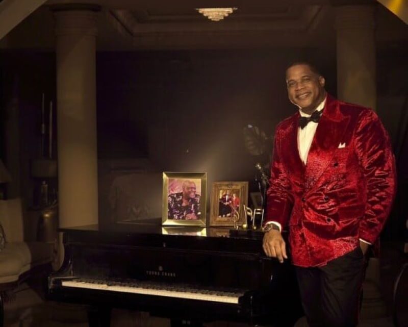 Jandy Ventura presenta “Johnny Vive” en el hotel Jaragua