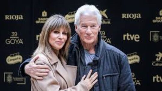 Alejandra y Richard Gere regresan a casa tras inolvidable noche en los Premios Goya