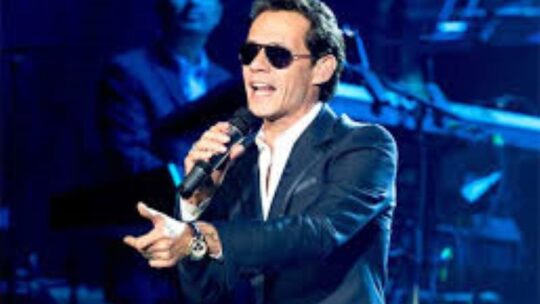 Marc Anthony celebra el amor con su música en San Valentín