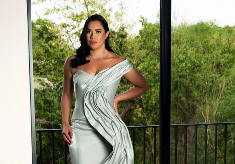 María Angélica Ureña presente en Premios Soberano 2025 con un diseño exclusivo de José Christian Lagares