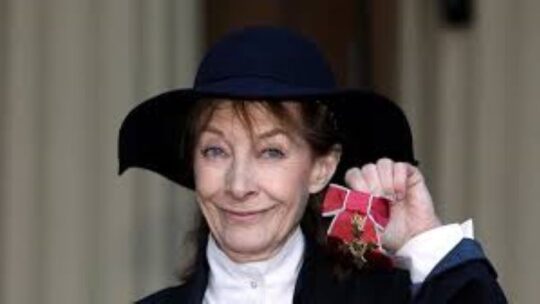Fallece Jean Marsh, la inolvidable actriz de «Arriba y Abajo» y ganadora de un Emmy