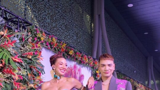 Gabi Desangles y Moisés Salse listos para conducir Alfombra Verde de Premios HEAT 2025
