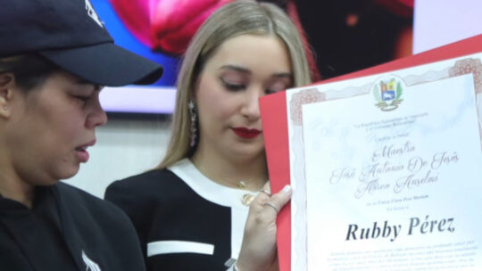 Nicolás Maduro otorga de manera póstuma la nacionalidad venezolana a Rubby Pérez