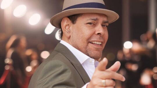 Fernando Villalona presenta “A La Manera Mía”: un álbum que honra su esencia, identidad y legado musical