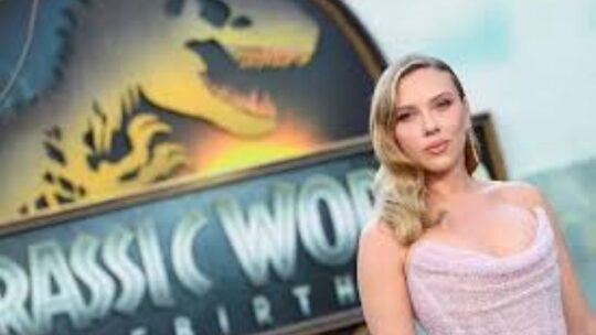 Scarlett Johansson rompe nuevo récord se convirtió en la actriz más taquillera de la historia
