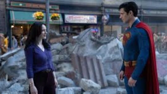 El nuevo ‘Superman’, con David Corenswet como el superhéroe, sigue liderando la taquilla mundial