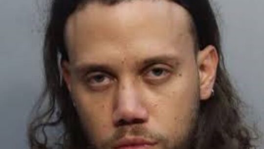 Puertorriqueño Jhayco fue arrestado acusado de posesión de cocaína y cannabis