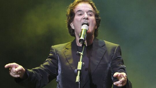 Falleció Manuel Calva miembro del Dúo Dinámico