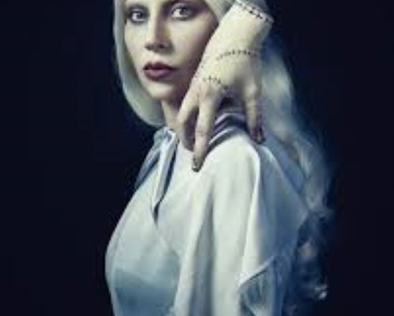 Netflix reveló las primeras imágenes oficiales de Lady Gaga como Rosaline Rotwood