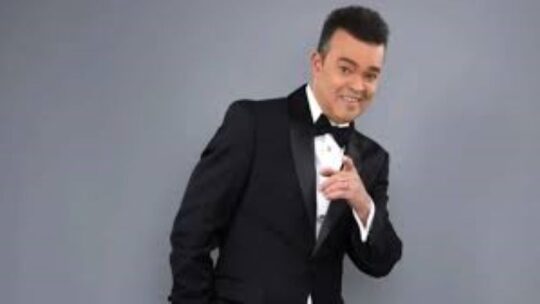 Alex Bueno revela que intervención quirúrgica en NY y que “gracias a Dios y la virgen” todo salió “muy bien”