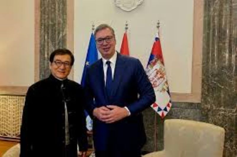 Jackie Chan fue presentado en Belgrado como ‘embajador de marca’ de la ‘Expo 2027′