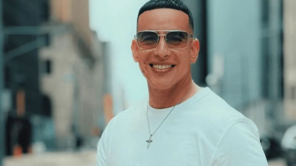 Daddy Yankee solicita autorización para usar su nombre artístico en los Premios Billboard 2025