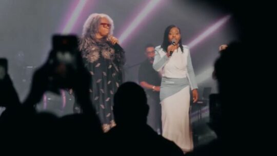 Arianny Aquino da inicio a su tour “Cuando Él me toca”