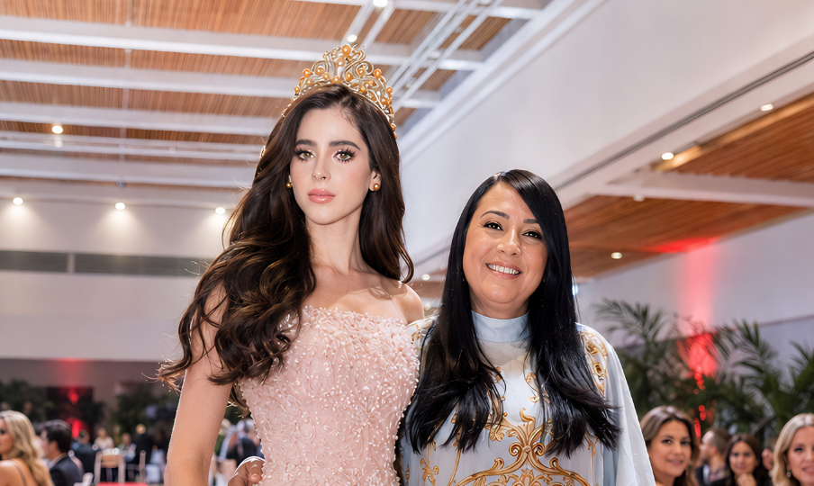 Giannina Azar presenta en Mónaco su colección “María Antonieta” junto a Miss Universo