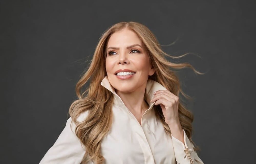 Entre Belleza y el Éxito: Lucy Amado inspira desde el Universo de Carolina Herrera