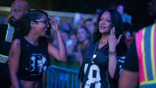 Tokischa y Rihanna protagonizan emotivo encuentro en el Governors Ball de Nueva York