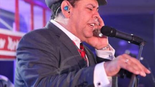 Fernando Villalona suspende presentaciones por delicado estado de salud
