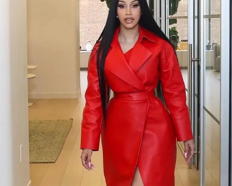 Cardi B rompe récords de visualización tras debut en Tiny Desk