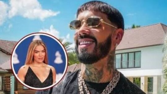 Anuel AA pide a Karol G que lo desbloquee tras lanzar su nuevo tema “Vuelve”